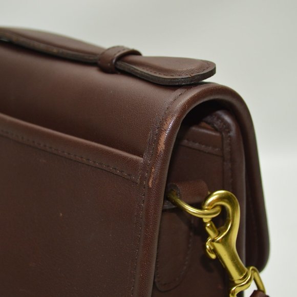 SOLD🚫Coach Vintage USA Made Leather Court Bag - Picture 6 of 15